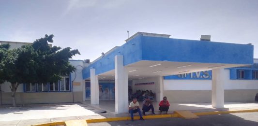 Motorizado quedó sin frenos y deslizó en Punto Fijo