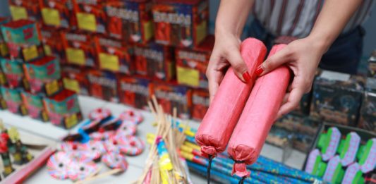Venta de fuegos artificiales a menores de edad será penalizada