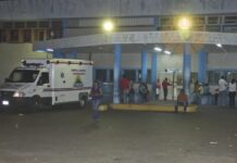 Adolescente cayó de vehículo en marcha Coro