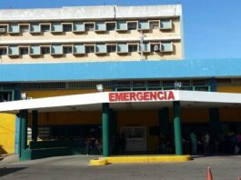 Dos niños y un adulto lesionados en deslizamiento de moto