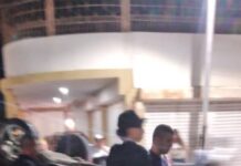 Reportan un vuelco de vehículo en la urbanización Jorge Hernández