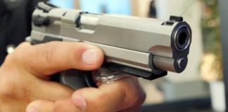 Matan a una mujer de un disparo en la cabeza