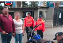 Sancionan a padres del niño que manejaba moto