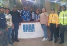 Policías de la costa Oriental participan en conversatorio sobre Sensibilización Turística