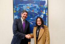 Stella Lugo entrega cartas credenciales ante México