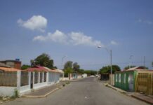 Choque de vehículos en la Comunidad Cardón dejó a conductor lesionado