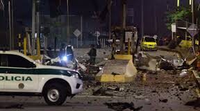 Destruyen peaje y atacan CAI en la frontera entre Colombia y Venezuela