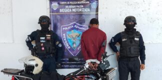 Detenido motorizado que realizaba maniobras en la vía pública