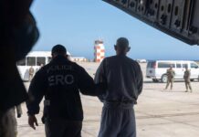 Envían segundo vuelo a Guantánamo con 13 venezolanos