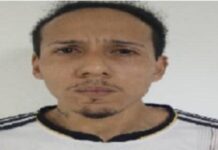 Hombre golpea a su madre