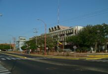 Odontologa sufre lesiones en choque de vehículos en Punto Fijo