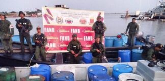 Incautan bote con 3.960 litros de gasolina