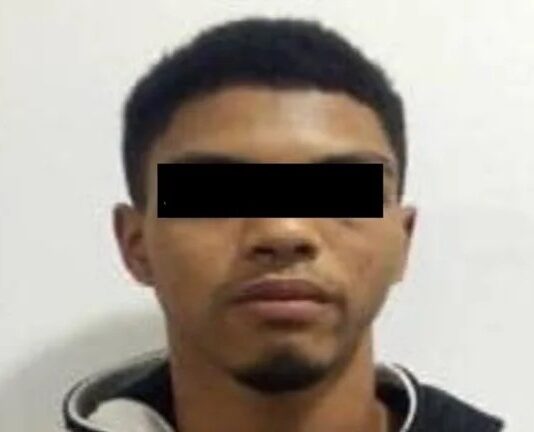 Apuñaló a su amigo 16 veces