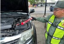 Llevaban 9 kilos de cocaína metidos en la batería del carro
