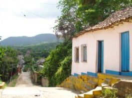 Adolecentes se cayó de vehículo en marcha en Cabure