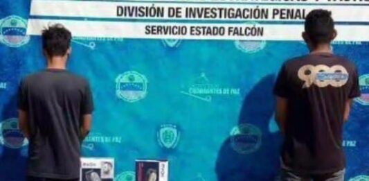 Dip- Punto Fijo detiene a dos sujetos por hurto