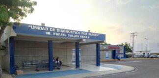 Funcionario policial esquivó un perro y perdió el control de la moto