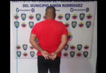 Golpeó a su hijo de 10 años y su esposa lo denunció