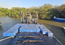 Incautan 300 panelas de cocaína