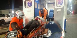 Tres lesionados por accidente de moto en Punto Fijo