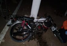 Chocó con un poste en el sector El Sabino