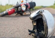 Lesionados al estallar el caucho de la moto