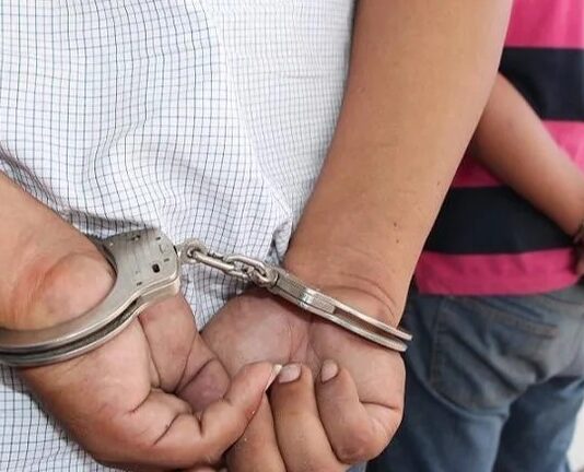 Incautan 2.9 toneladas de cocaína en embarcación pesquera