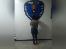 Presa por amarrar a su hijo con una cadena