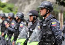 Privados de libertad cuatro funcionarios de la PNB