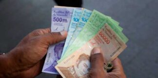 Maduro anuncia aumento de salario mínimo integral