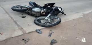 Tres jovenes muertos en choque de motos