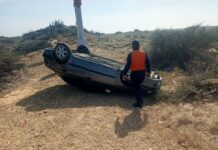 Vuelco de vehículo en Médano Blanco