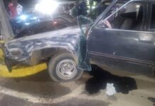Choque de vehículo con objeto fijo dejó tres lesionados en Dabajuro
