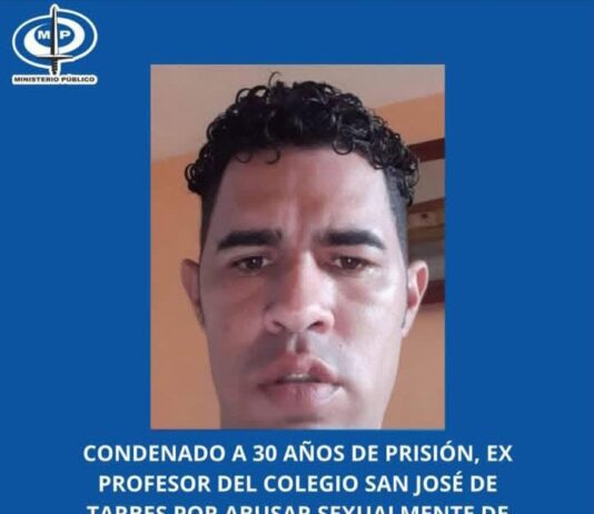 Condenado exprofesor que tocaba partes íntimas de sus alumnas