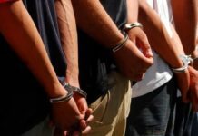 Detenidos tres policías que transportaban 170 panelas de cocaína