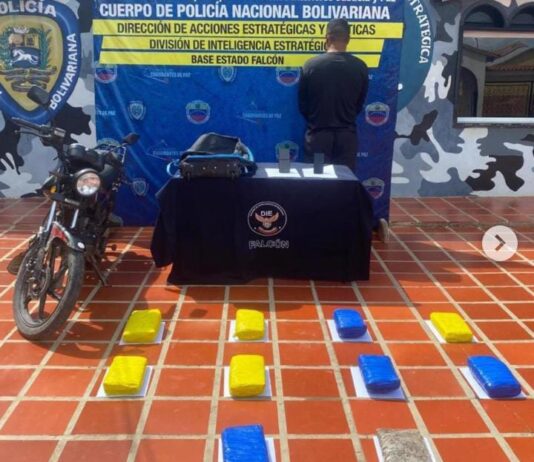 Detienen a sujeto con diez panelas de droga en Tucacas