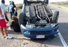 Lesionada mujer en vuelco de vehículo en Cararapa