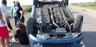 Lesionada mujer en vuelco de vehículo en Cararapa