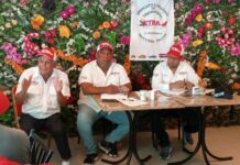 Transportistas realizan mesas de trabajo para mejorar su condiciones laborales