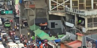 Vehículo se precipita desde un tercer nivel en Petare dejando once heridos