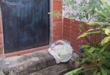 Abandonan a una recién nacida en la puerta de una casa