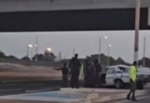 Choque de vehículo con objeto fijo dejó dos lesionados