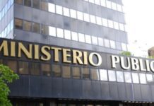 Detienen a cuatro personas por grabar a una adolescente mientras era golpeada