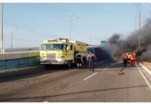 Incendio de vehículo causó alarma en la Intercomunal Punto Fijo – Punta Cardón