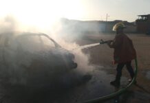 Vehículo Ford Fiesta se incendió en Cujicana