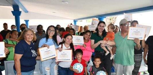 En Carirubana se fortalece el programa La Mano de Dios
