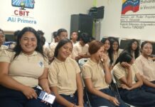 Estudiantes de la UEN Alí Primera presentaron sus proyectos comunitarios