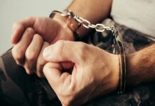 Recapturan a dos presos de cinco fugados