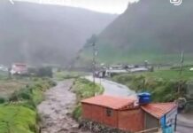 Derrumbes en la vía Trasandina por lluvias