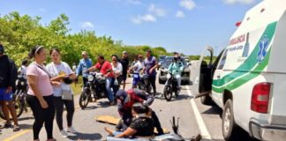 Colisión de moto con camioneta dejó una mujer fallecida y otra lesionada